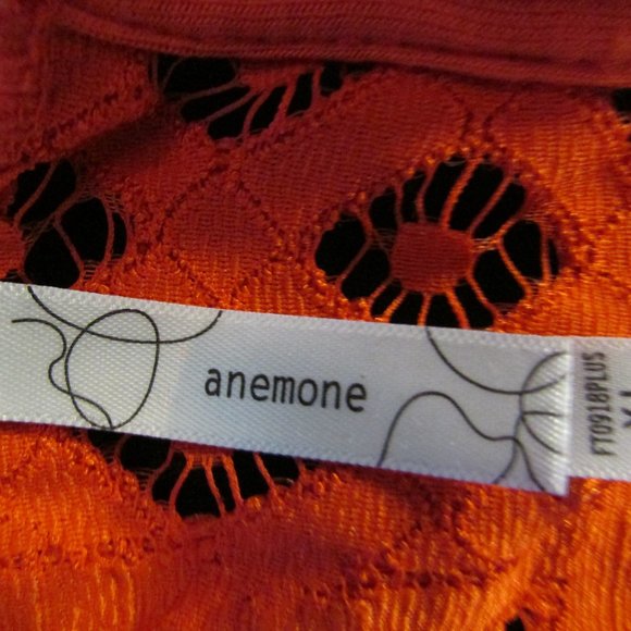 Anemone Orange Spice Bralette. Adorable crisscross back, elastic midriff. Sz XL. - Picture 6 of 6
